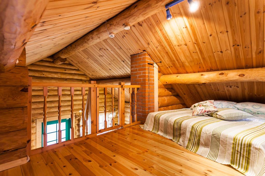 Koru Cottage Laagri Room photo